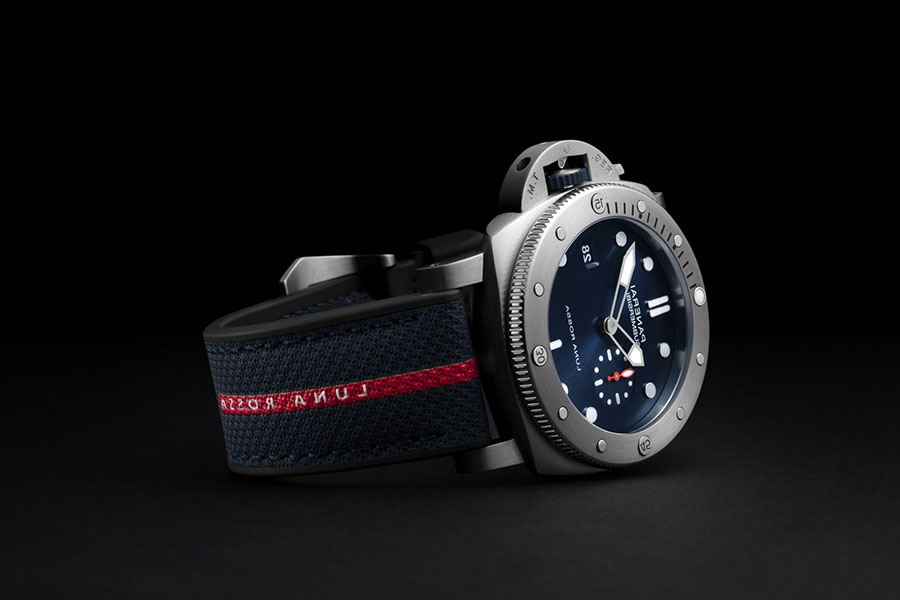 Fake Panerai Submersible QuarantaQuattro Luna Rossa