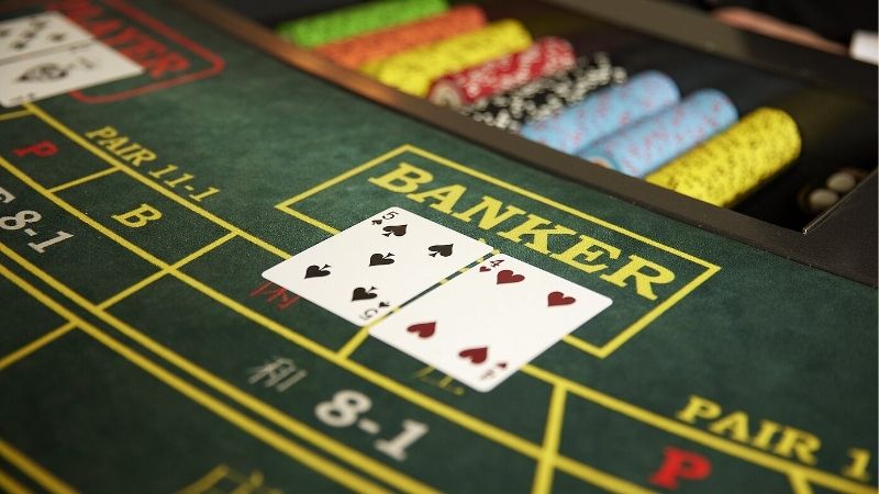 Baccarat từng được mệnh danh là game hot trong các sòng casino